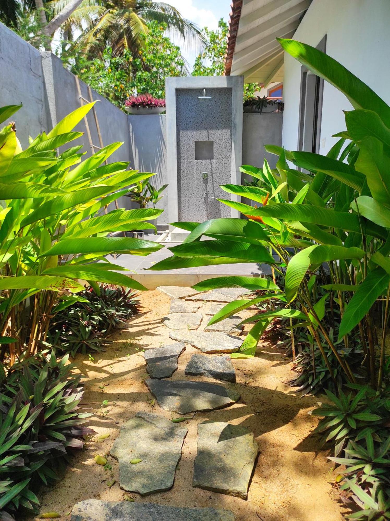 Sleeping Elephant Beach Resort แทนกาลเล ภายนอก รูปภาพ