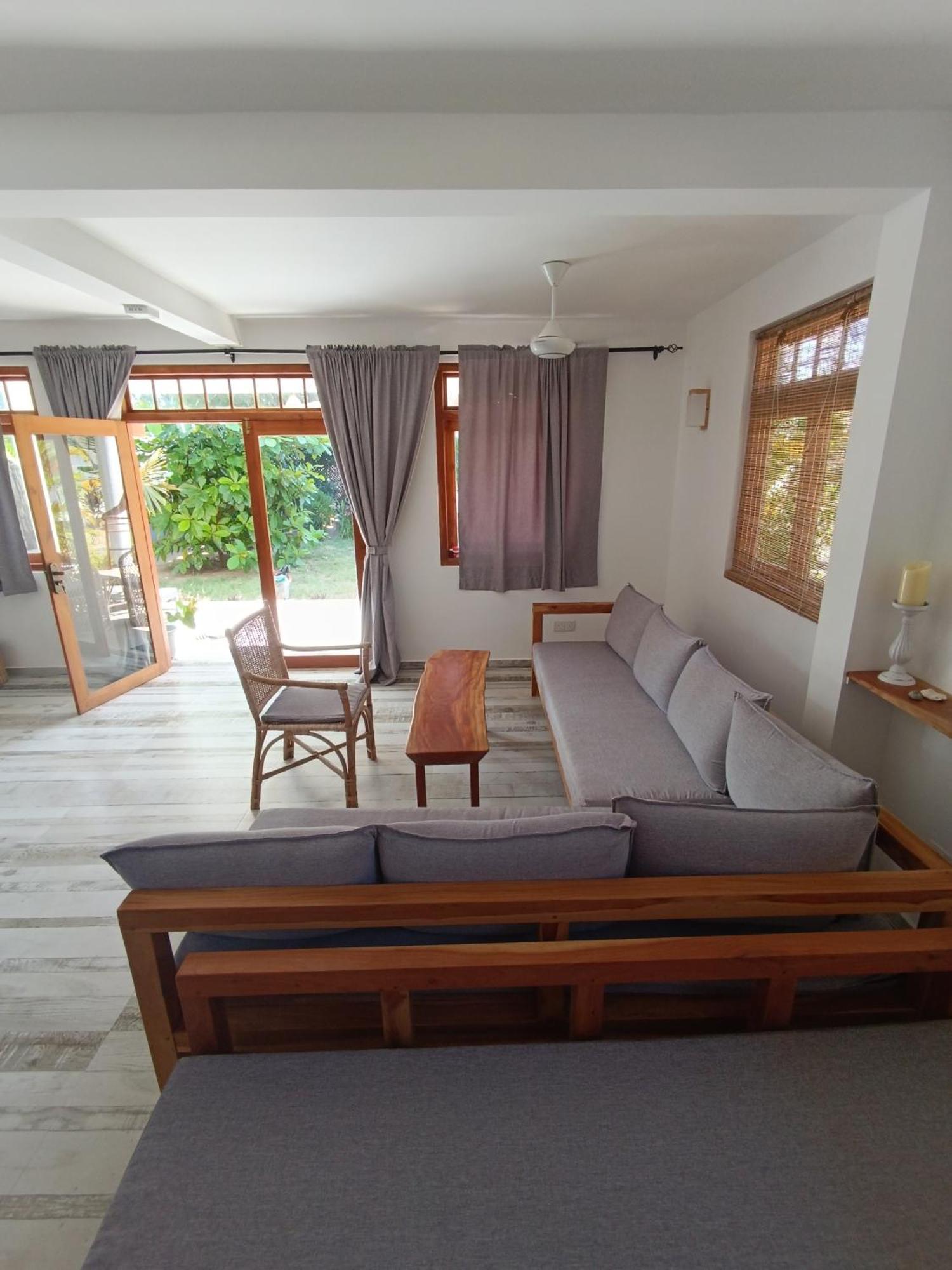Sleeping Elephant Beach Resort แทนกาลเล ภายนอก รูปภาพ